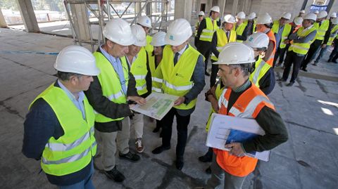 EL PRESIDENTE DE LA XUNTA ALFONSO RUEDA Y EL ALCALDE DE PONTEVEDRA MIGUEL ANXO FERNANDEZ LORES VISITAN LAS OBRAS DEL HOSPITAL GRAN MONTECELO