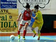 El equipo visitante demostr� su superioridad sobre la pista.