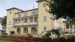 Exterior del consistorio local pont�s