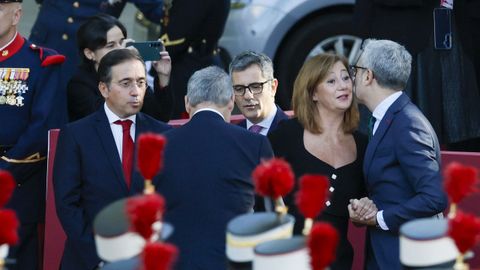 Los ministros Asuntos Exteriores Jos� Manuel Albares, Justicia F�lix Bola�os y la presidenta del Congreso Francina Armengol durante el tradicional desfile militar por las calles del centro de Madrid