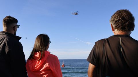 El helic�ptero Helimer y la embarcaci�n Salvamar Alioth participaron en el dispositivo de b�squeda junto a efectivos de Protecci�n Civil y la Guardia Civil
