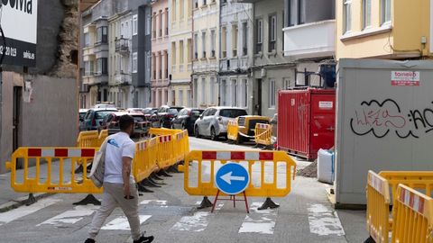 Se�alizaci�n previa al inicio de la humanizaci�n en la calle �ngel Rebollo
