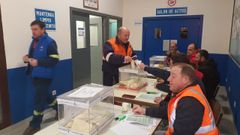 Votaci�n del referendo en Alcoa