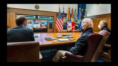 El presidente Joe Biden se re�ne con su equipo de seguridad nacional sobre la crisis entre Rusia y Ucrania en Camp David. 