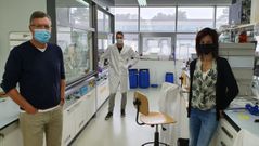 Los investigadores Jos� Luis Mascare�a,  Mar�a Tom�s-Gamasa y Joan Miguel �vila