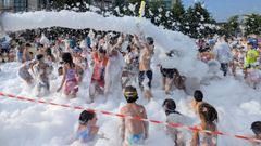 Fiesta de la espuma.