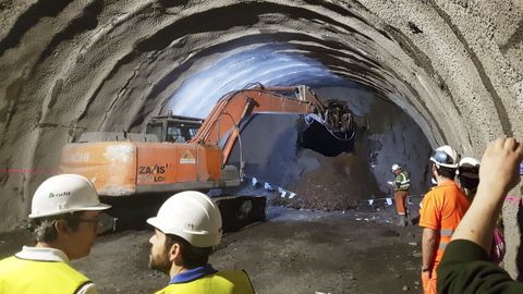 El t�nel de Cerdedelo, en su v�a derecha, que discurre por Laza, fue concluido este jueves