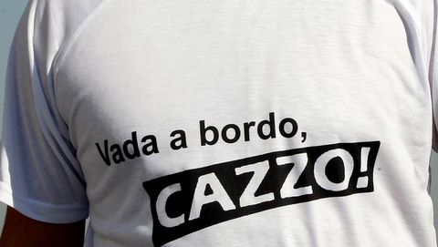 Camiseta con el lema Vuelve a bordo, capullo!