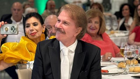 Edmundo Arrocet, en los premios Sancho Panza de la Asociaci�n del Humorismo Espa�ol celebrados en junio