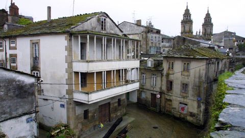 Vista del Pazo de Sangro y A Tiner�a en el 2001