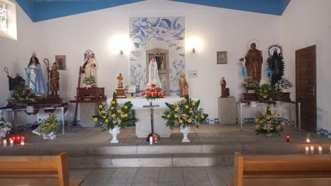 Restauraci�n de la iglesia: La Xunta est� recuperando el retablo y rehabilitando el templo de la isla
