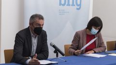 Luis Seara, junto a Ana Pont�n
