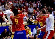 Dinamanar infligi� el s�bado una derrota a Espa�a.