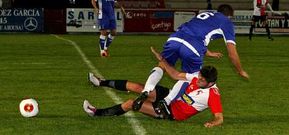 J�nathan lleva m�s de un a�o sin jugar un partido completo por su lesi�n de rodilla.