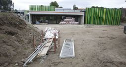 El nuevo centro social, actualmente en construcci�n, ser� el eje central de la reforma que impulsan Concello y comunidad de montes. 