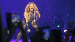 El hurac�n Shakira sacudi� el Coliseo
