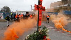 La huelga indefinida en la factor�a mari�ana comenz� a las 06.00 horas de este domingo