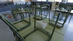 En centros como el CEIP Pluriling�e de Covas, en imagen, muchas aulas estuvieron vac�as