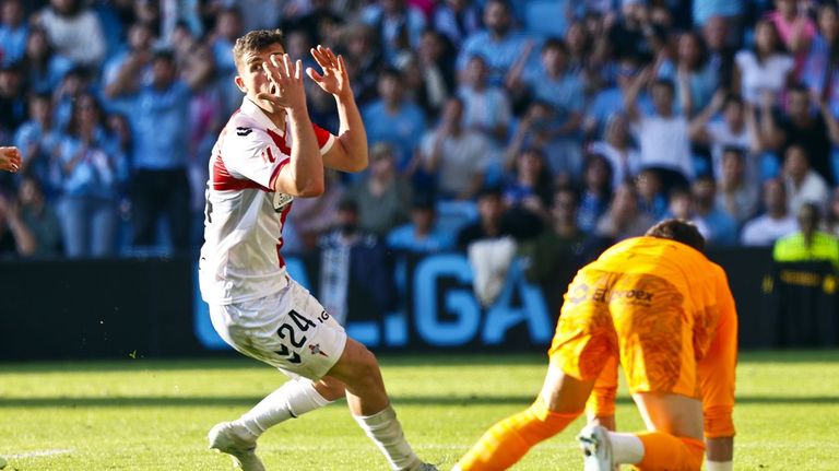 Carlos Dom�nguez tuvo un d�a negro que pudo quedar amortiguado por el lance final.