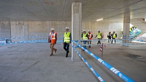 EL PRESIDENTE DE LA XUNTA ALFONSO RUEDA Y EL ALCALDE DE PONTEVEDRA MIGUEL ANXO FERNANDEZ LORES VISITAN LAS OBRAS DEL HOSPITAL GRAN MONTECELO