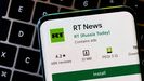 La aplicaci�n de RT (Russia Today) abierta en un tel�fono m�vil.