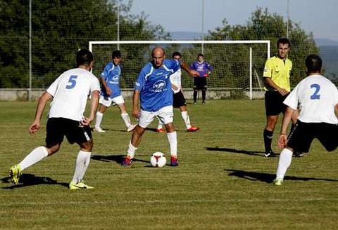 Los futbolistas del Atlético Escairón certificaron una gran pretemporada durante el verano. 