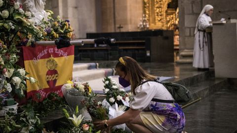 La imagen de la Virgen recorrió algunas calles antes de recalar en la iglesia de Santa Eufemia