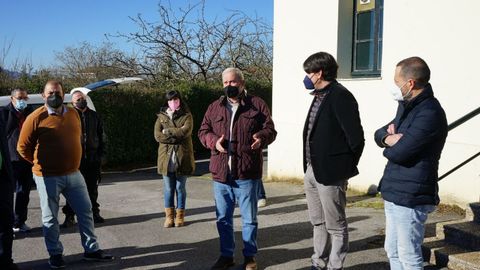 Visita del consejero de Ciencia, Innovación y Universidad, Borja Sánchez, a la localidad de Pañeda, con el alcalde de Siero, Ángel García