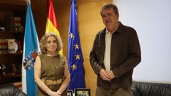 La alcaldesa de O Irixo, Rosa Dalama, y el delegado de la Xunta, Manuel Pardo 