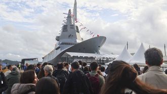 As fue la botadura de la fragata F-111 Bonifaz en Ferrol