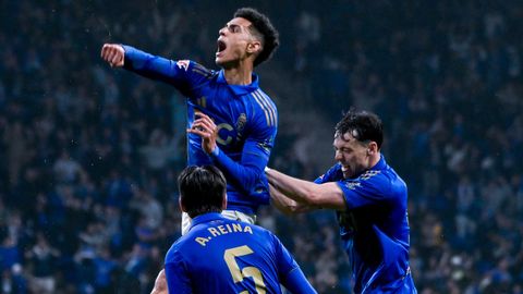 Ilyas Chaira, Vi�as y Reina celebran el 1-1 ante el Villarreal