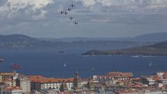 La Patrulla guila en A Corua durante el Festival Areo Internacional celebrado en julio del 2014