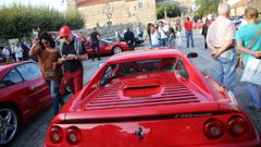 Una concentraci�n de veh�culos anterior en Fefi��ns
