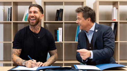 Sergio Ramos.Sergio Ramos firma su nuevo contrato con Rayados de Monterrey