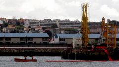 Simulacro de contaminaci�n en la terminal petrolera del puerto de A Coru�a.