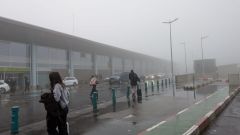 Un gran manto de niebla imped�a la visibilidad en Peinador