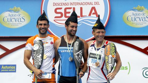 El podio de K1, con Estomba, Fidalgo y Vega