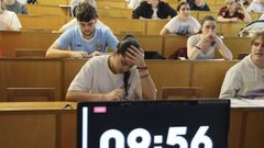 Ex&aacute;menes de la selectividad en junio del a&ntilde;o pasado en la capital gallega