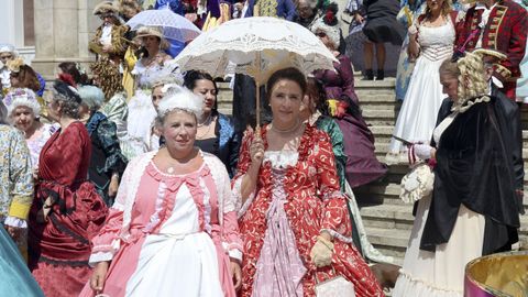 Personas caracterizadas con motivo del Festival Ferrol Ilustrado.
