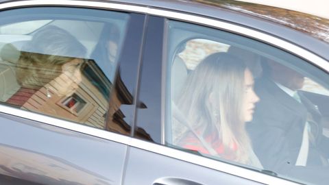 Irene Urdangar�n y la reina Sof�a llegaron en el mismo coche.