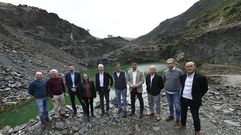 Francisco Conde visit� las escombreras y los lagos de Carballeda de Valdeorras con representantes del Cl�ster de la Pizarra y la alcaldesa, Mar�a del Carmen Gonz�lez