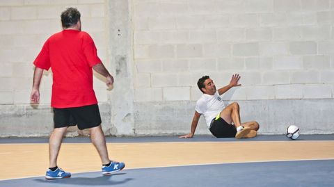 PARTIDO DE FUTBOL ENTRE EL PP Y EL PSOE DE PONTEVEDRA