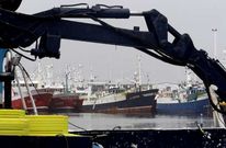 Una treintena de embarcaciones est�n paradas esperando por el aumento de cuota.