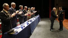 D�A DE LA POLIC�A. El delegado del Gobierno presidi� el acto central de entrega de medallas celebrado ayer en A Coru�a. El delegado pidi� m�xima implicaci�n en la lucha contra la violencia machista
