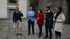 De izquierda a derecha, el alcalde, �ngel Mato; el delegado del Gobierno en Galicia, Jos� Mi�ones, la subdelegada del Gobierno, Mar�a Rivas; y los concejales Juli�n Reina y Eva Mart�nez, el lunes, durante la visita al castillo de San Felipe.