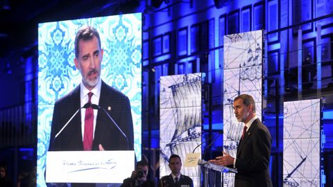 Felipe VI destac el papel de La Voz como puente meditico que traspasa fronteras