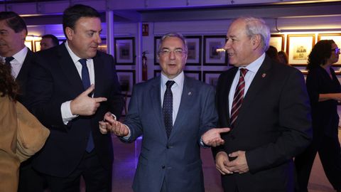 De izquierda a derecha, los presidentes de las Diputaciones de A Coruña, Ourense y Lugo, Valentín González Formoso, Luis Menor y José Tomé respectivamente