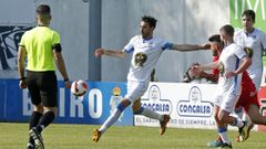 Imagen de archivo del partido entre el Boiro y el Atl�tico Escair�n.