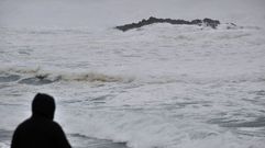 Oleaje en la playa de Valdovi�o