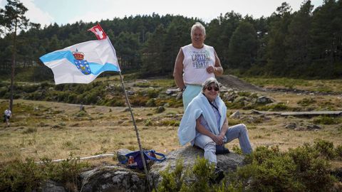 Pblico en la meta de La Vuelta de la Estacin de Montaa de Manzaneda.